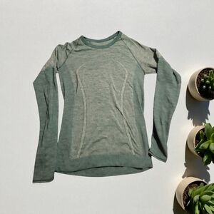 Lululemon Athletica Fitted Green Long Sleeve Hoodie